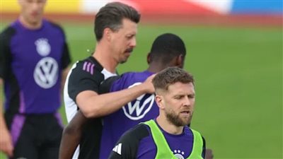 شتائم وصراخ.. مشاجرة بين روديجير ونيكلاس فولكروج في مران منتخب ألمانيا| صور