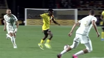 موتيابا يسجل في هزيمة أوغندا من الجزائر.. ونيجيريا دون فوز بعد 4 جولات