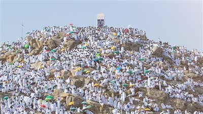 ما هو موعد الوقوف والنفور من عرفة؟