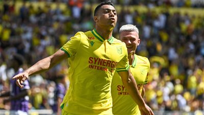  رد فعل جماهير نانت الفرنسي على إصابة مصطفى محمد مع منتخب مصر 