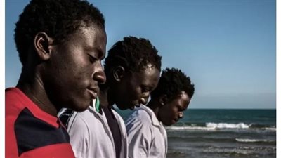 بيهددوهم بالاغتصاب والقتل.. تحقيق يكشف استغلال الأطفال الأفارقة المهاجرين في أوروبا لبيع المخدرات