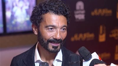 أنا آخر واحد مضيت الفيلم.. خالد النبوي يكشف كواليس تعاقده على أهل الكهف مع فراج وتايسون