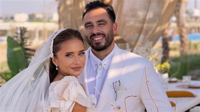 الانفصال حدث عن طريق موكل.. مفاجأة في طلاق نيللي كريم وهشام عاشور