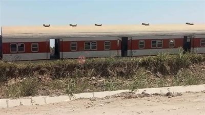 تفاصيل خروج 3 عربات قطار عن قضبان السكة الحديد بالغربية| بث مباشر 