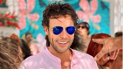 بعد إلغاء العرض الخاص.. محمد إمام يعلن طرح فيلم اللعب مع العيال بجميع السينمات