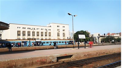 السكة الحديد عن تخفيض سرعة القطارات: إجراء ضروري لتفادي الأعطال