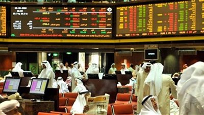  متأثرة بـ النفط والحذر العالمي.. معظم أسواق الأسهم الخليجية تغلق على انخفاض