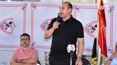 أحمد سليمان يوضح سبب عدم جلوس جون إدوارد على دكة الزمالك