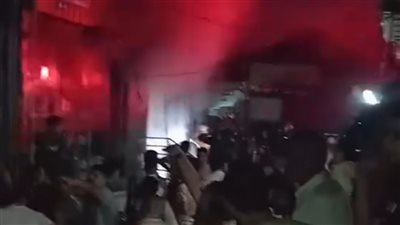 حريق هائل يلتهم 3 محلات ببني سويف والحماية المدنية تسيطر على النيران 