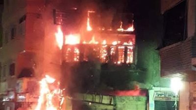 الحماية المدنية تحاول السيطرة على حريق هائل بأحد العقارات بمنطقة كعابيش فيصل | صور