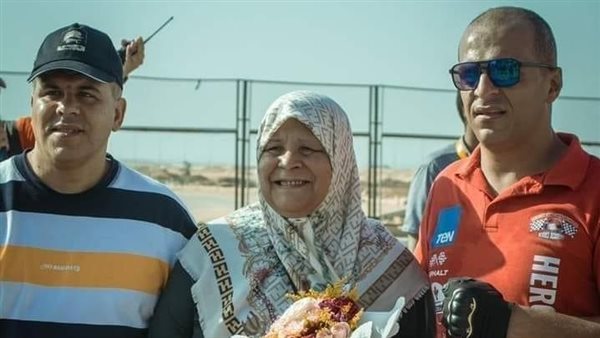 السيدة أسماء على