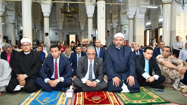 محافظ الفيوم يؤدي