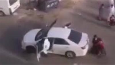 خدوه بعربية ملاكي وهربوا.. القبض على 5 متهمين خطفوا طالبا بسبب خلافات مع والده بمطروح