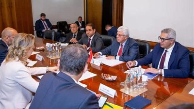 وزير التعليم العالي يبحث مع مسئولي مؤسسة الروس آتوم تدريب المُتخصصين في مجال الطاقة النووية