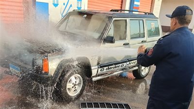 تفحم سيارتين في الوادي الجديد بسبب ارتفاع درجات الحرارة| صور 