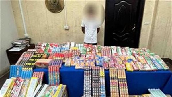 أحد المتهمين والمضبوطات