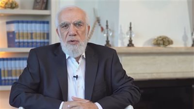 أول رد من الشيخ عمر عبد الكافي بعد أنباء وفاته: أنا بخير