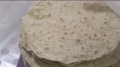 طريقة عمل الرقاق الناشف بـ 3 مكونات فقط.. في الفرن وعلى البوتاجاز