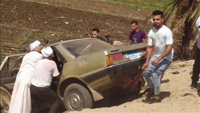 مصرع شخصين وإصابة 4 في تصادم سيارتين بأسيوط| أسماء وصور