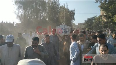 أمها مش قادرة تمشي وأبوها منهار.. تشييع جنازة نورهان ناصر مشجعة الأهلي بالمنوفية| صور