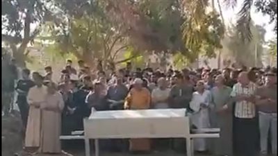 انهيار أسرة نورهان مشجعة الأهلي خلال تشييع جثمانها لمثواه الأخير| بث مباشر 