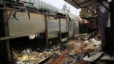 حريق ضخم يلتهم عدة محال في مدينة وجدة المغربية