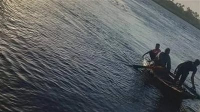 تفاصيل مصرع شاب غرقا خلال الاستحمام بالبحر اليوسفي في المنيا| بث مباشر 