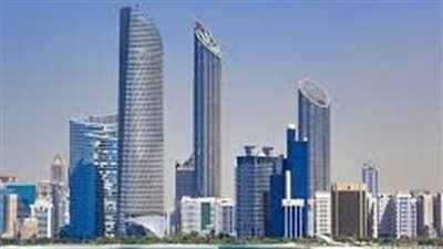 أبوظبي تبدأ تطبيق غرامات على نشاط المؤثرين بالدعاية والإعلان دون ترخيص يوليو المقبل