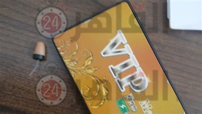 ننشر أول صورة لـ سماعة وكارت ذكي تم ضبطهما مع طالب ثانوية عامة بسوهاج