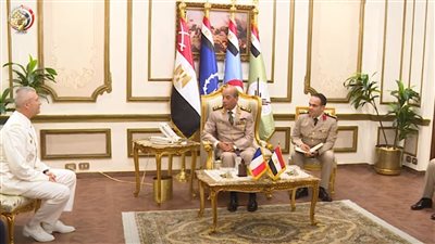 القائد العام للقوات المسلحة ورئيس الأركان يلتقيان رئيس هيئة الأركان العامة للقوات المسلحة الفرنسية