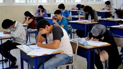 القبض على طالب سرب امتحانات الثانوية العامة على واتساب مقابل المال