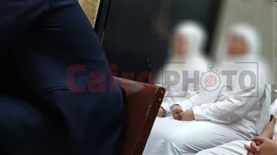 اعترافات المتهمة الثانية بقضية طبيب الإجهاض أمام هيئة المحكمة: بنتي كانت جاية بتنزف وكنت عايزة أستر عليها