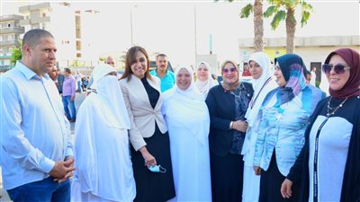 نائب محافظ البحيرة تستقبل حجاج بيت الله الحرام بمجمع مواقف دمنهور