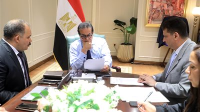 وزير الصحة يوجه بسرعة الانتهاء من المرحلة الثانية لميكنة منظومة تراخيص للمنشآت الطبية