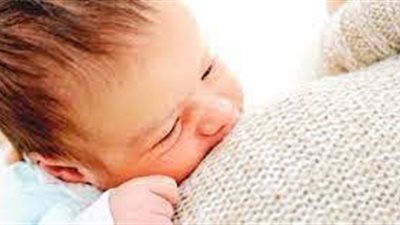 متى تكون الرضاعة سببا في تحريم الزواج؟.. أمينة الفتوى توضح