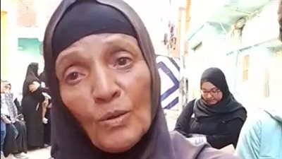 كان بيدافع عن ابني.. انهيار والدة صبي من ذوي الهمم بعد مصرع شاب على يد شقيقين| بث مباشر
