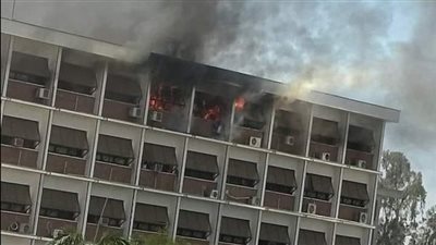 ماس كهربائي.. جامعة أسيوط تعلن أسباب حريق كلية الطب