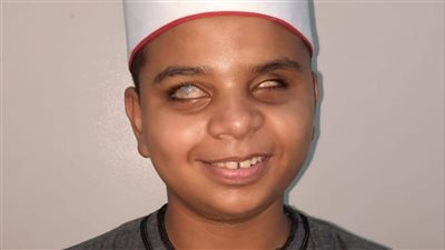 فقد البصر ولم يفقد البصيرة.. عبد الغني الأول على الشهادة الابتدائية الأزهرية: قدوتي الشيخ الطيب