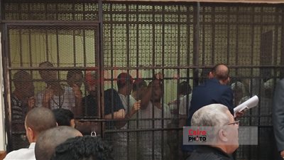 186 مكالمة دون إذن من النيابة.. دفاع المتهم الأول بقضية فساد وزارة الري يفجر مفاجأة 