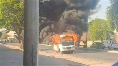 احتراق أتوبيس مدرسة بحلوان.. والحماية المدنية تسيطر | صور