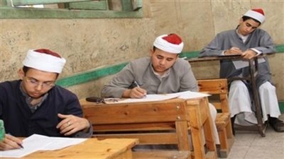 طلاب العلمي بالثانوية الأزهرية يؤدون اليوم امتحان النحو بجنوب سيناء