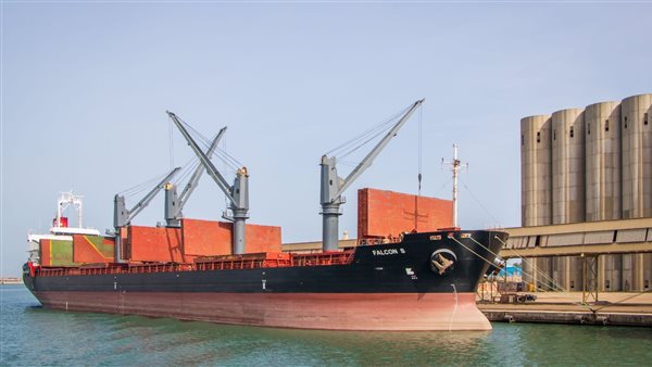 ميناء دمياط