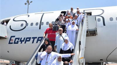 مصر للطيران: أسعار تذاكر العمرة قابلة للتغيير وفقًا لأسعار الصرف.. ودون إشعار مسبق