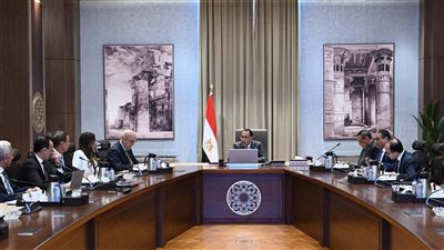 رئيس الوزراء يتابع موقف سير العمل بمشروع تطوير منطقة الفسطاط