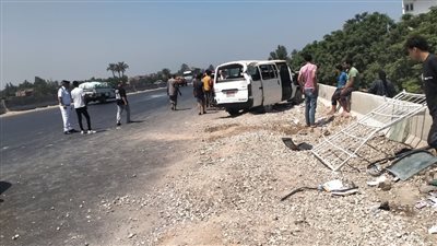 إصابة 4 أشخاص في تصادم سيارتين على الطريق الإقليمي بالمنوفية