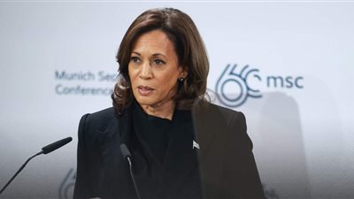 حملة هاريس تتحرك لحشد دعم الديمقراطيين بعد انسحاب بايدن 