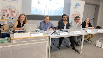 في ندوة بجامعة جنيف.. 