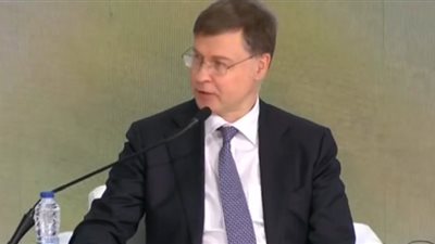 المفوضية الأوروبية: الاتحاد الأوروبي أكبر شريك تجاري لـ مصر.. و5 مليارات يورو لدعم الاقتصاد