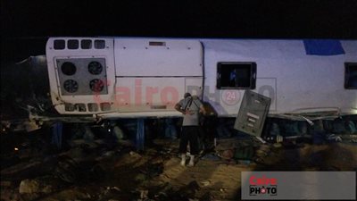 مصرع وإصابة 62 شخصًا إثر انقلاب أتوبيس على طريق مطروح الإسكندرية الساحلي | بث مباشر