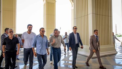 كاظم الساهر يزور مدينة الفنون والثقافة بالعاصمة الإدارية